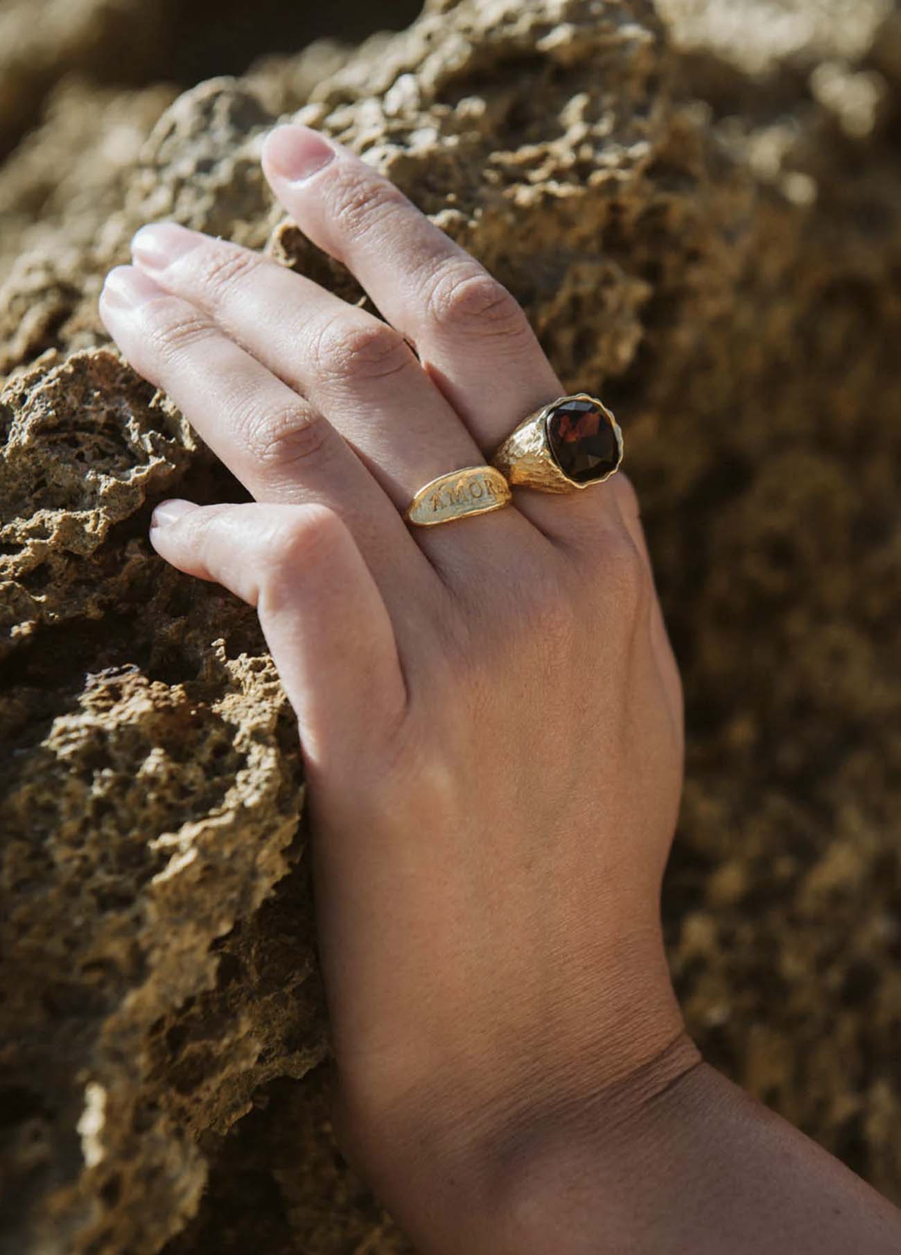 Anillo Amore Oro Macizo