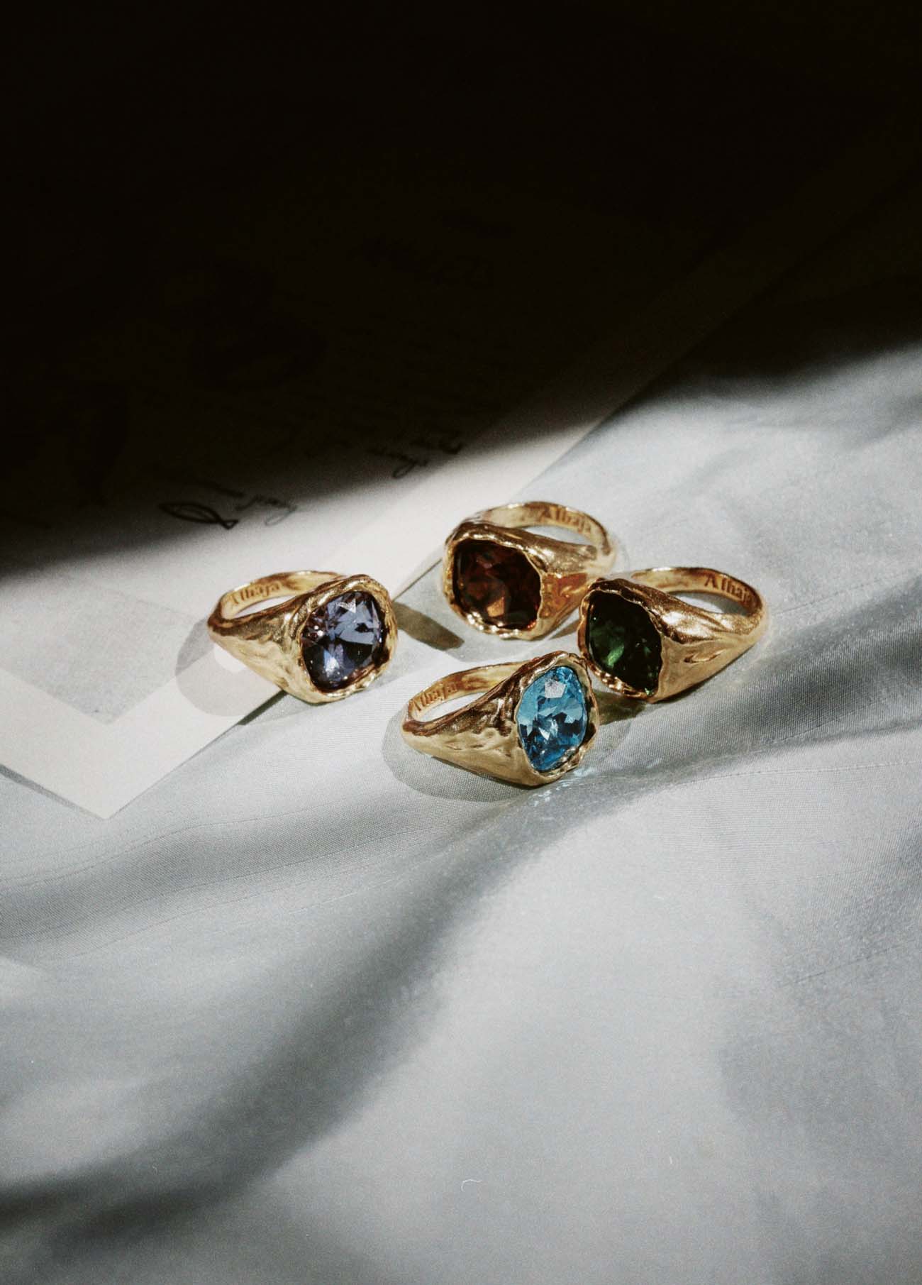 Amalfi Lilac Ring Solid Gold