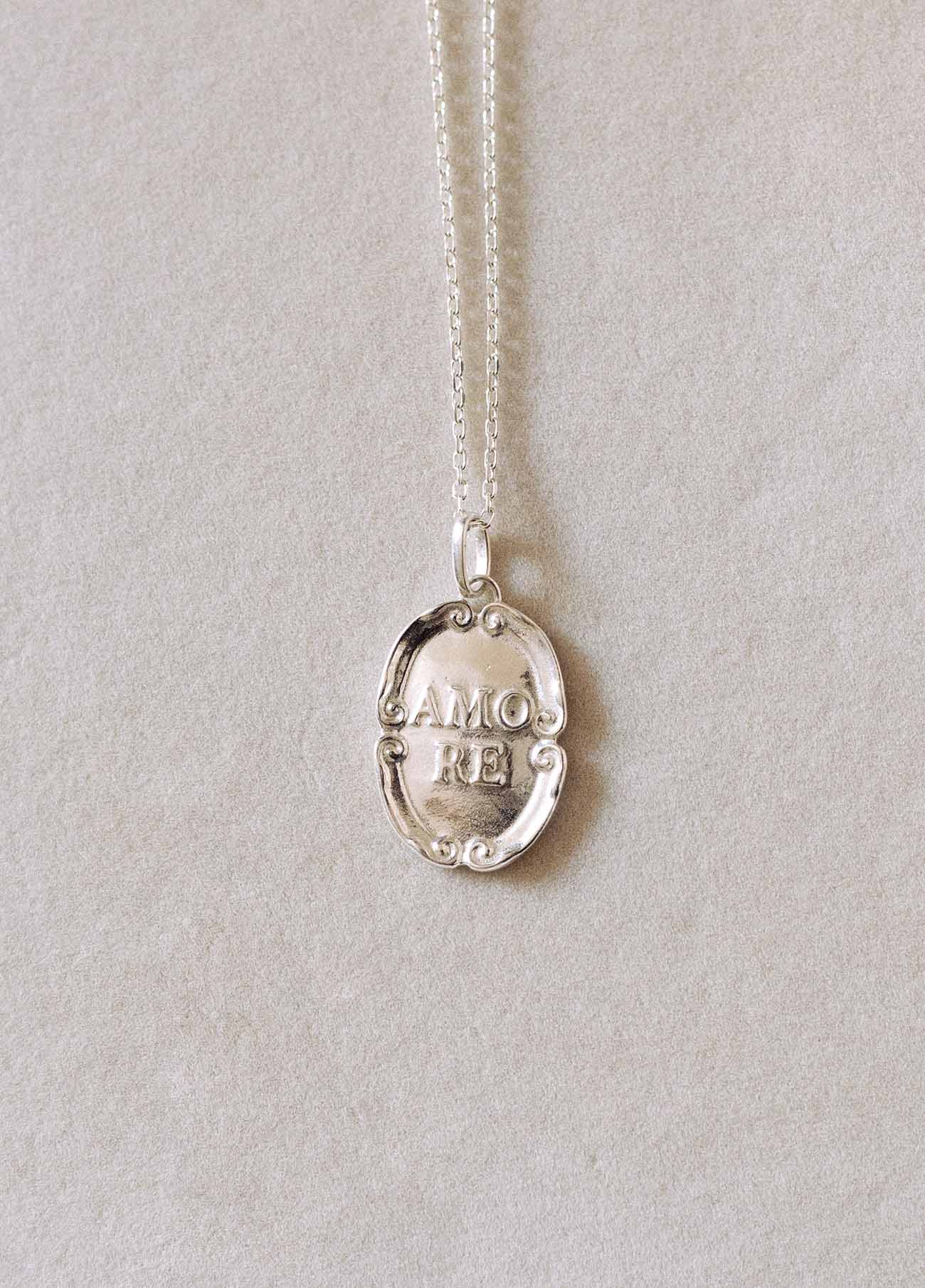 Colgante Medalla Amore Plata
