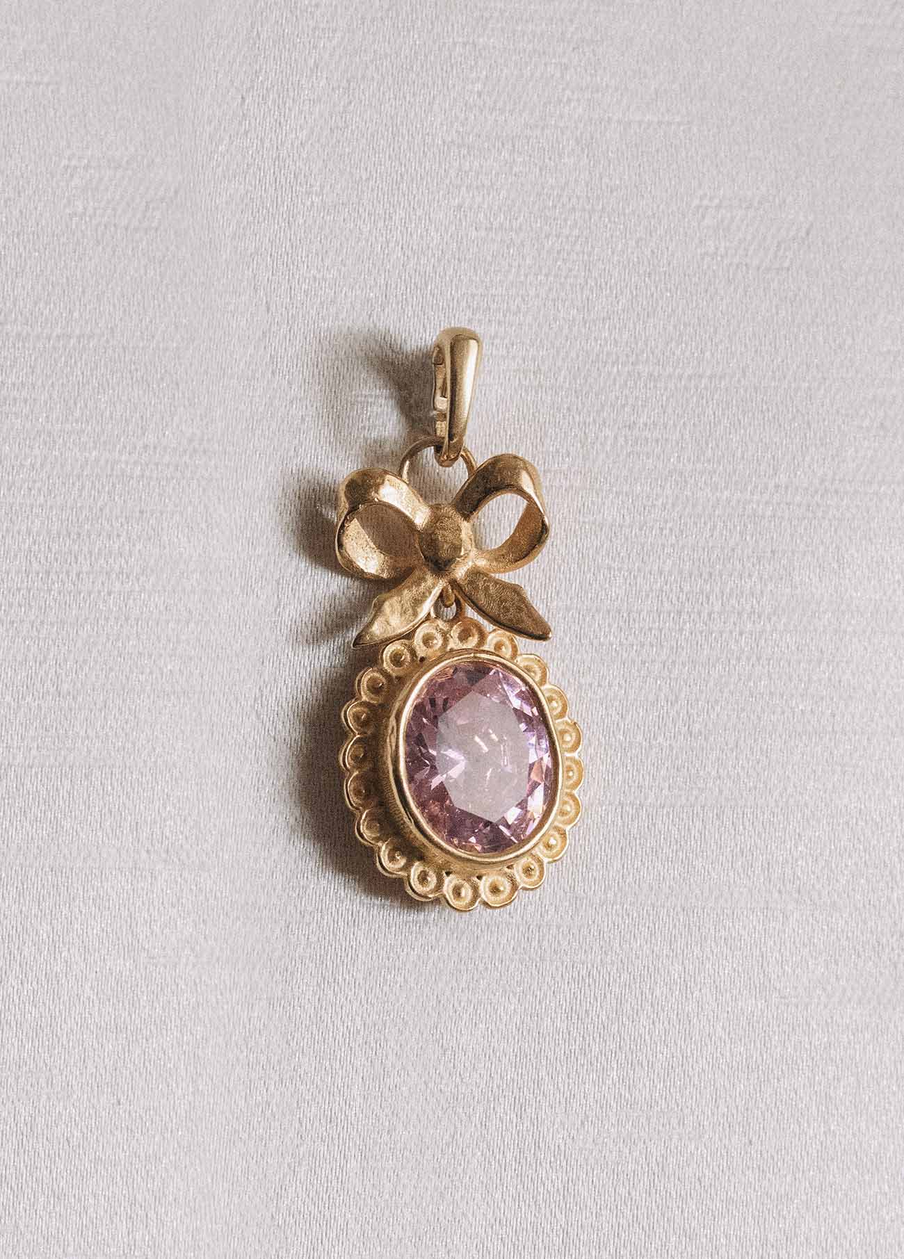 Elizabethan Rose Solid Gold Charm