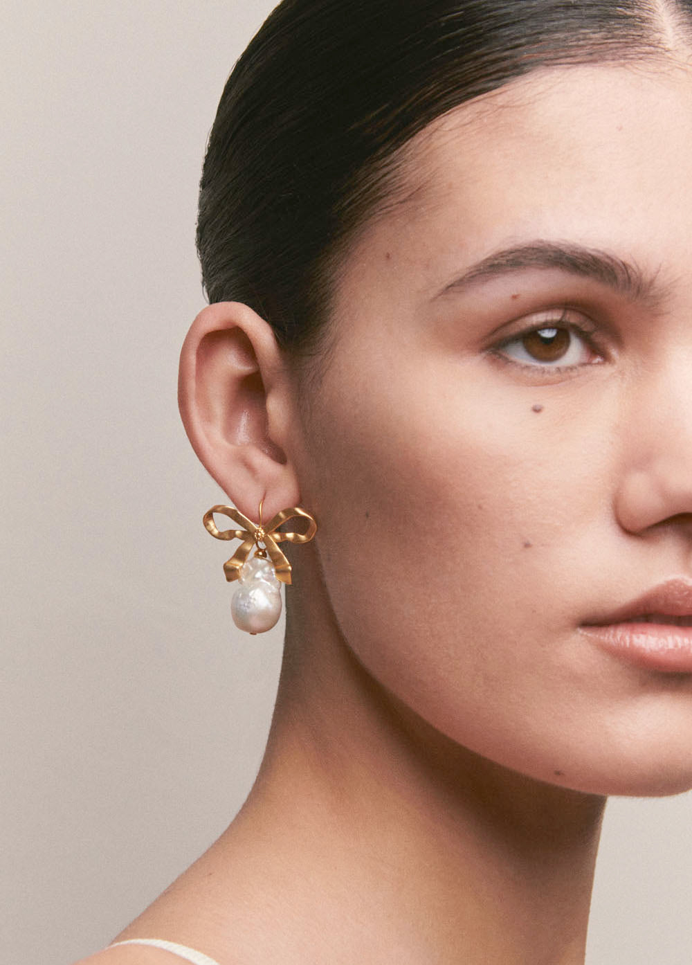 Flavia Pearls Earrings