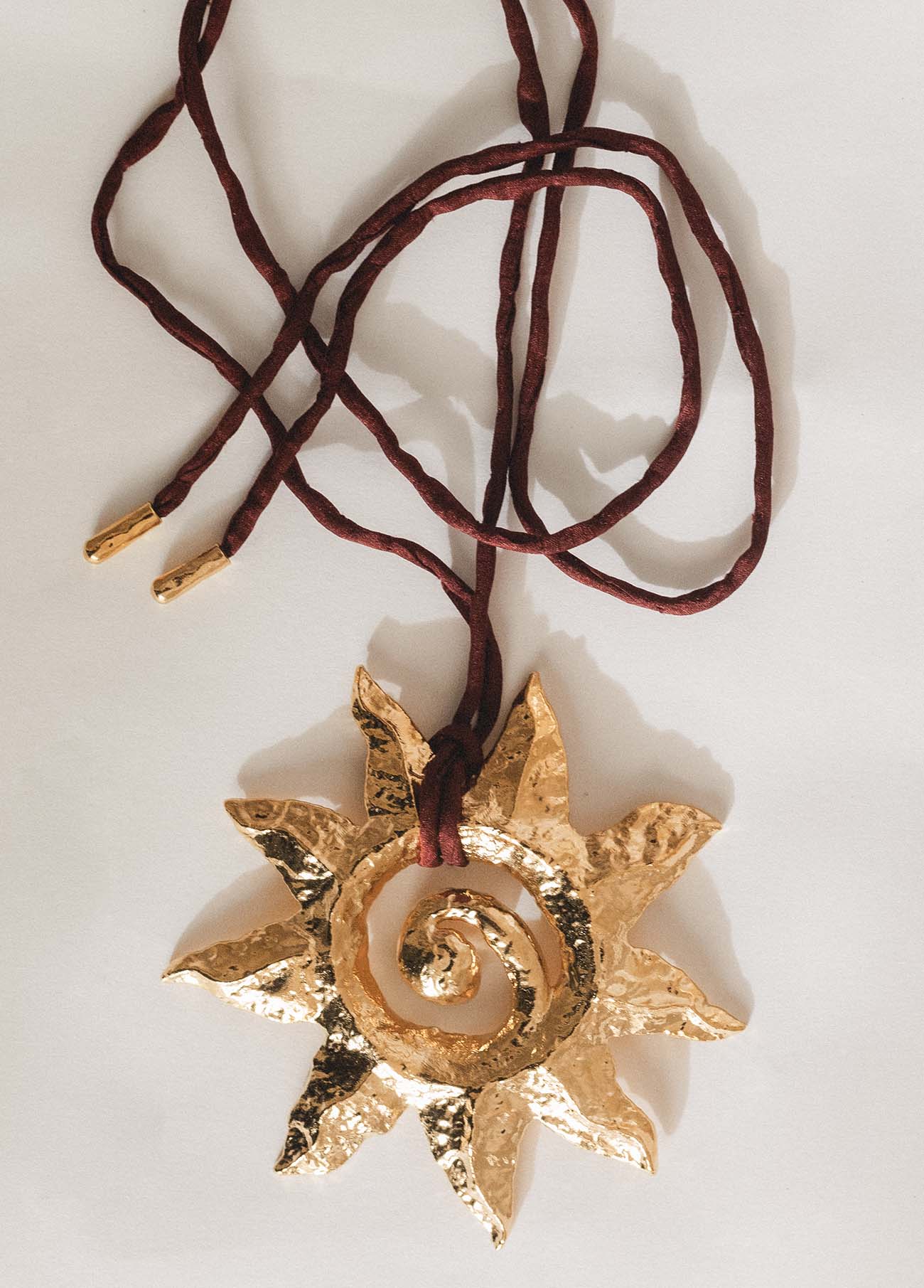 Collar Icaro Cinnamon