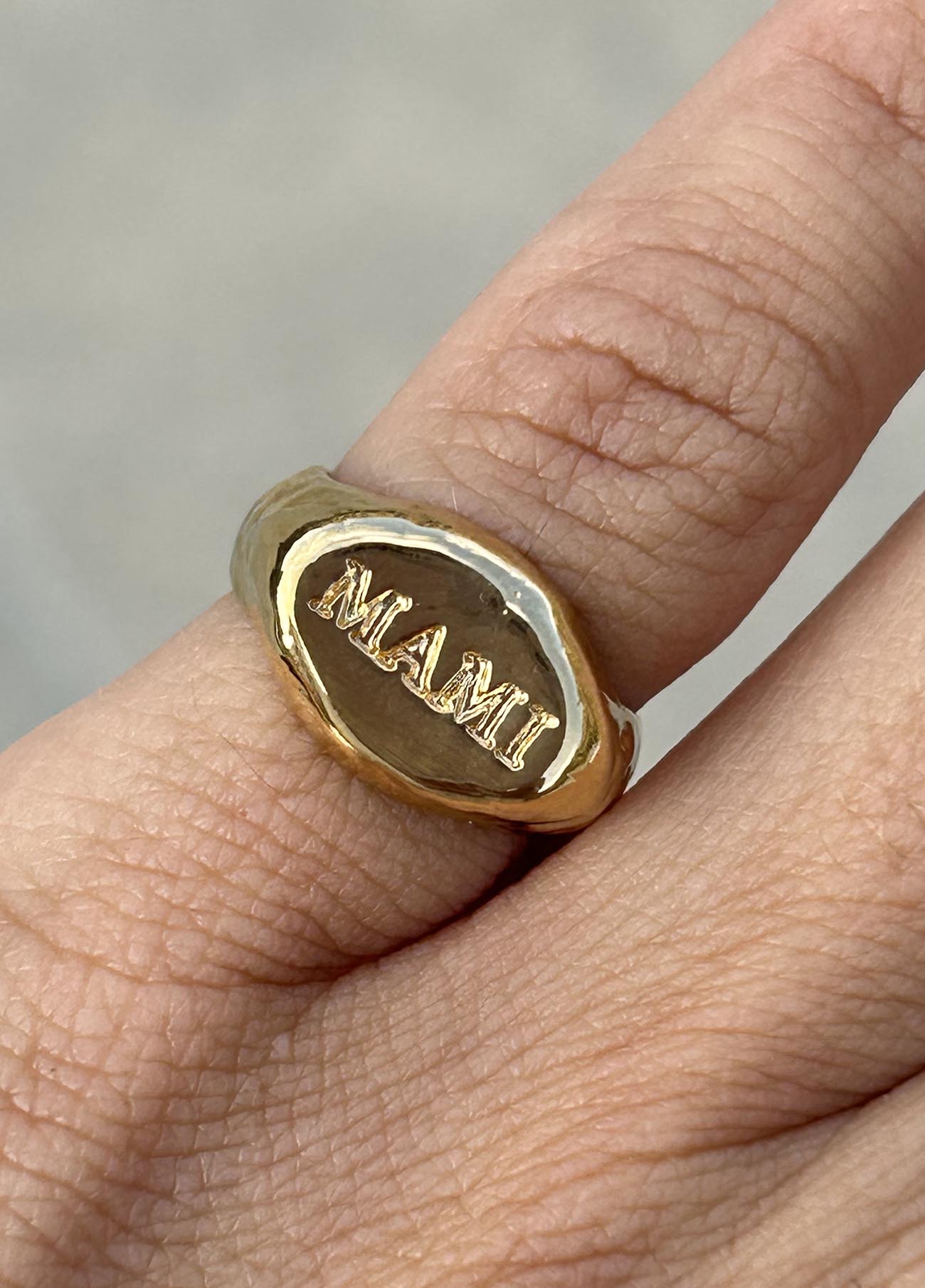 Anillo Sello Mami Plata