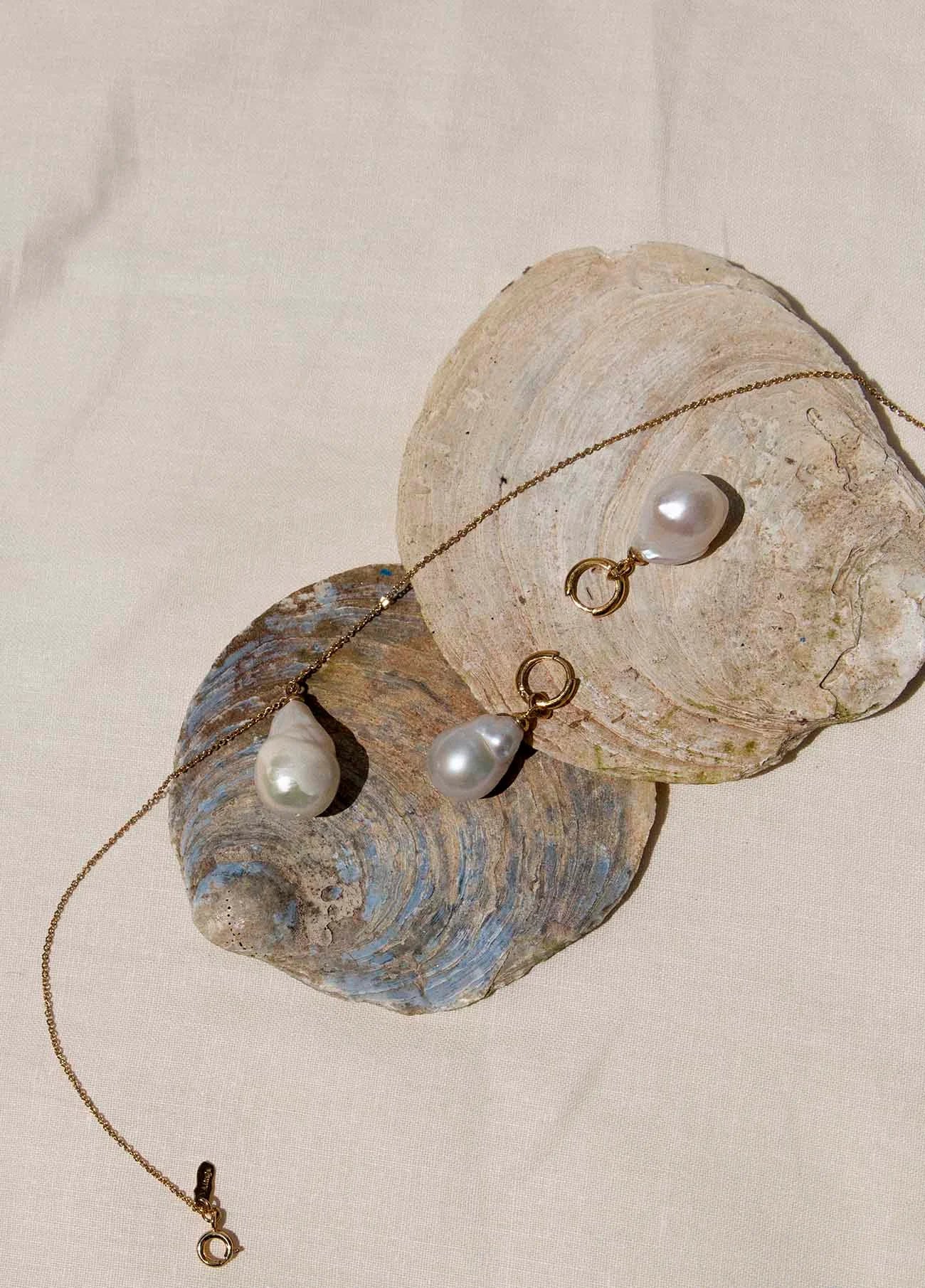 Precious Pearl Gold Necklace