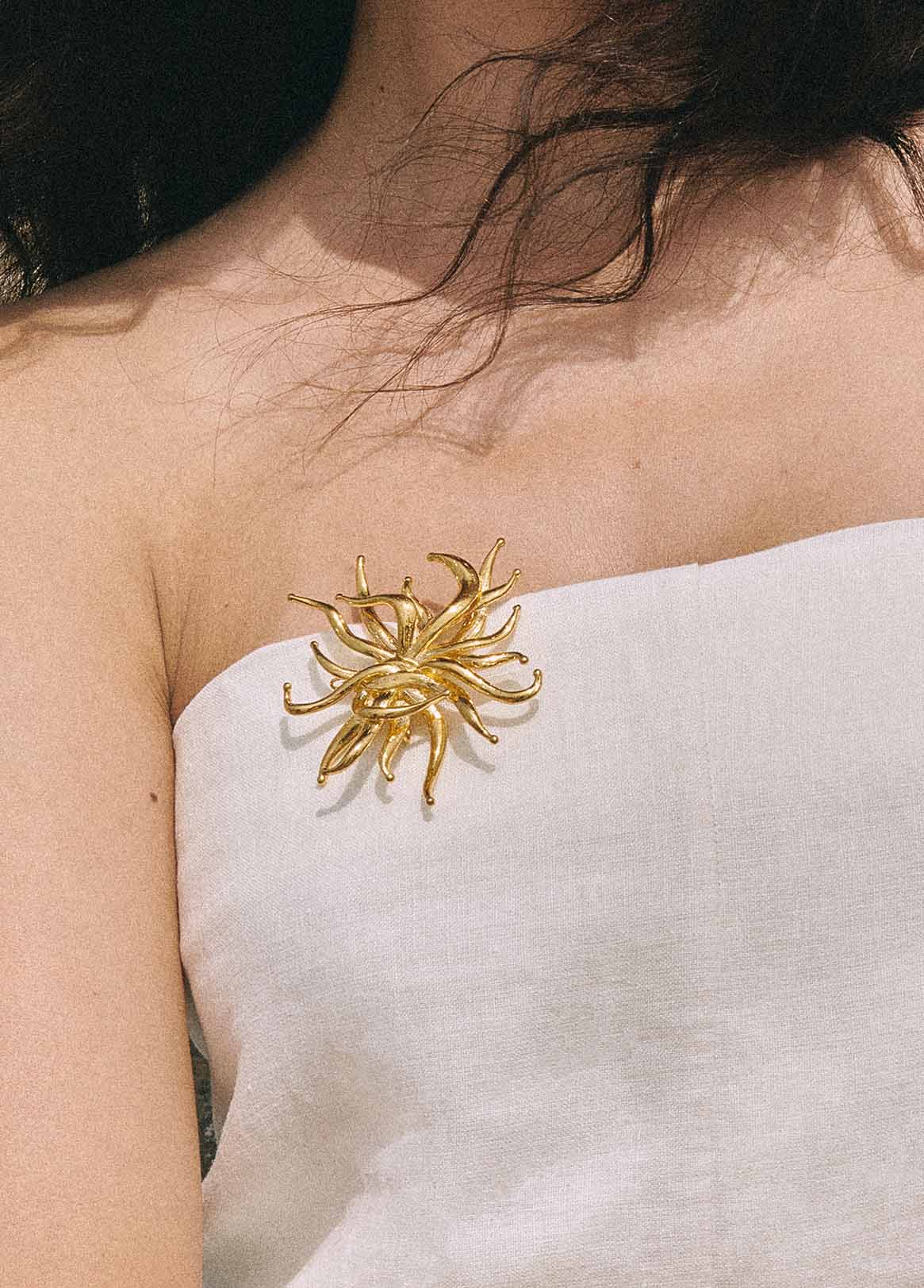 Anemone Brooch-Charm