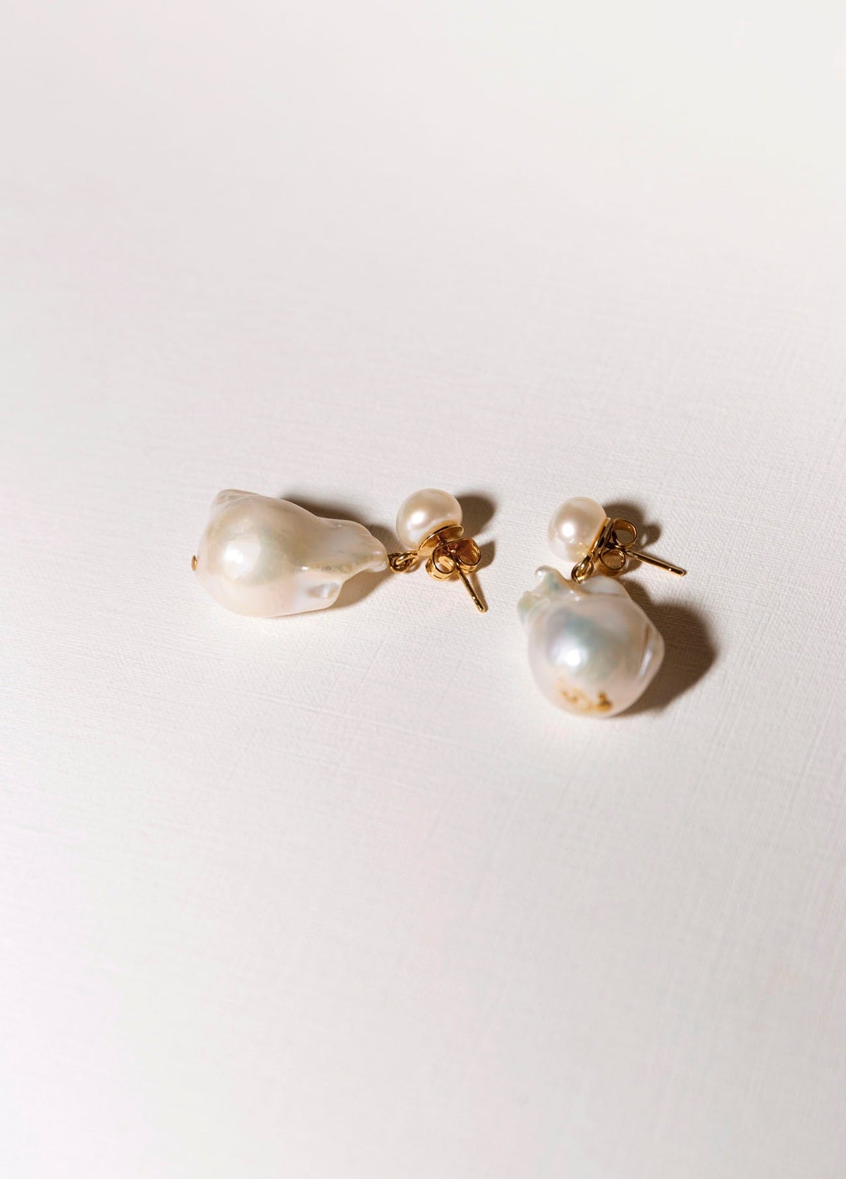 Josefina Pearl Earrings Solid Gold