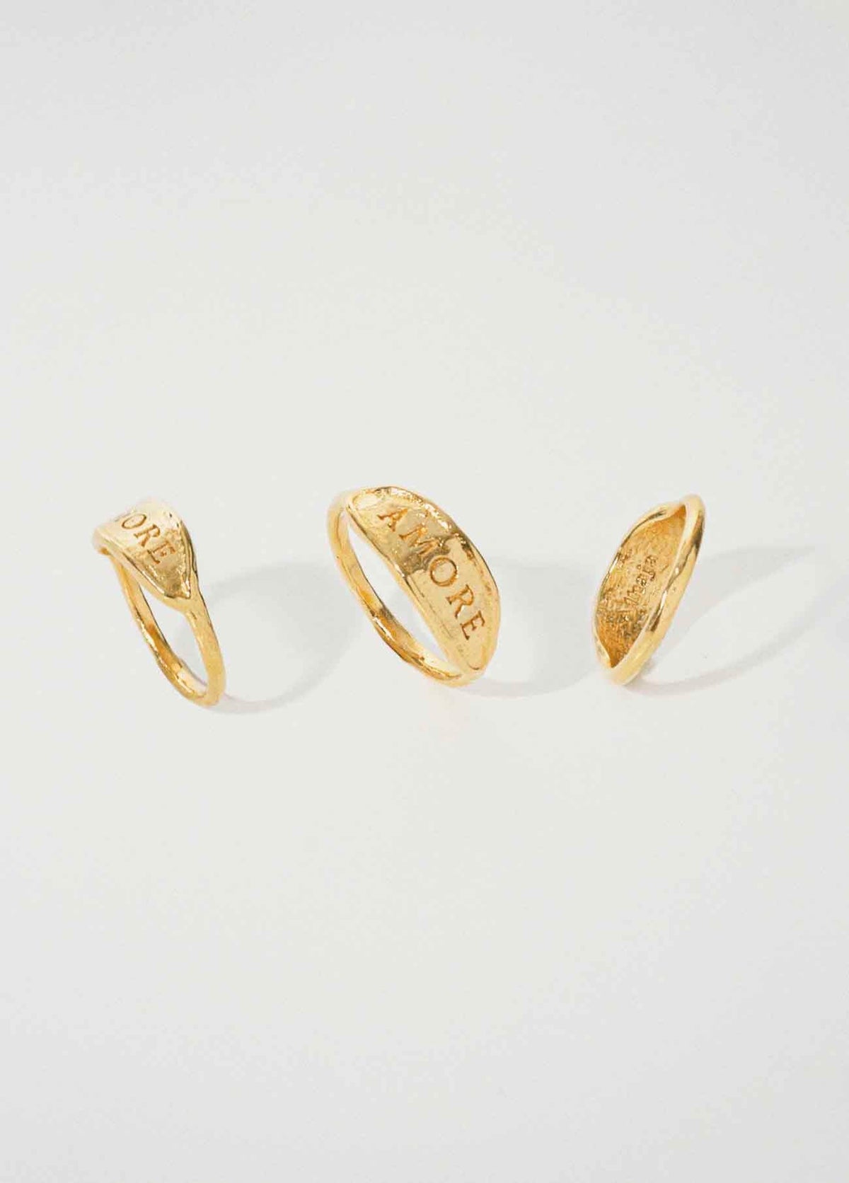 Amore Ring Solid Gold 