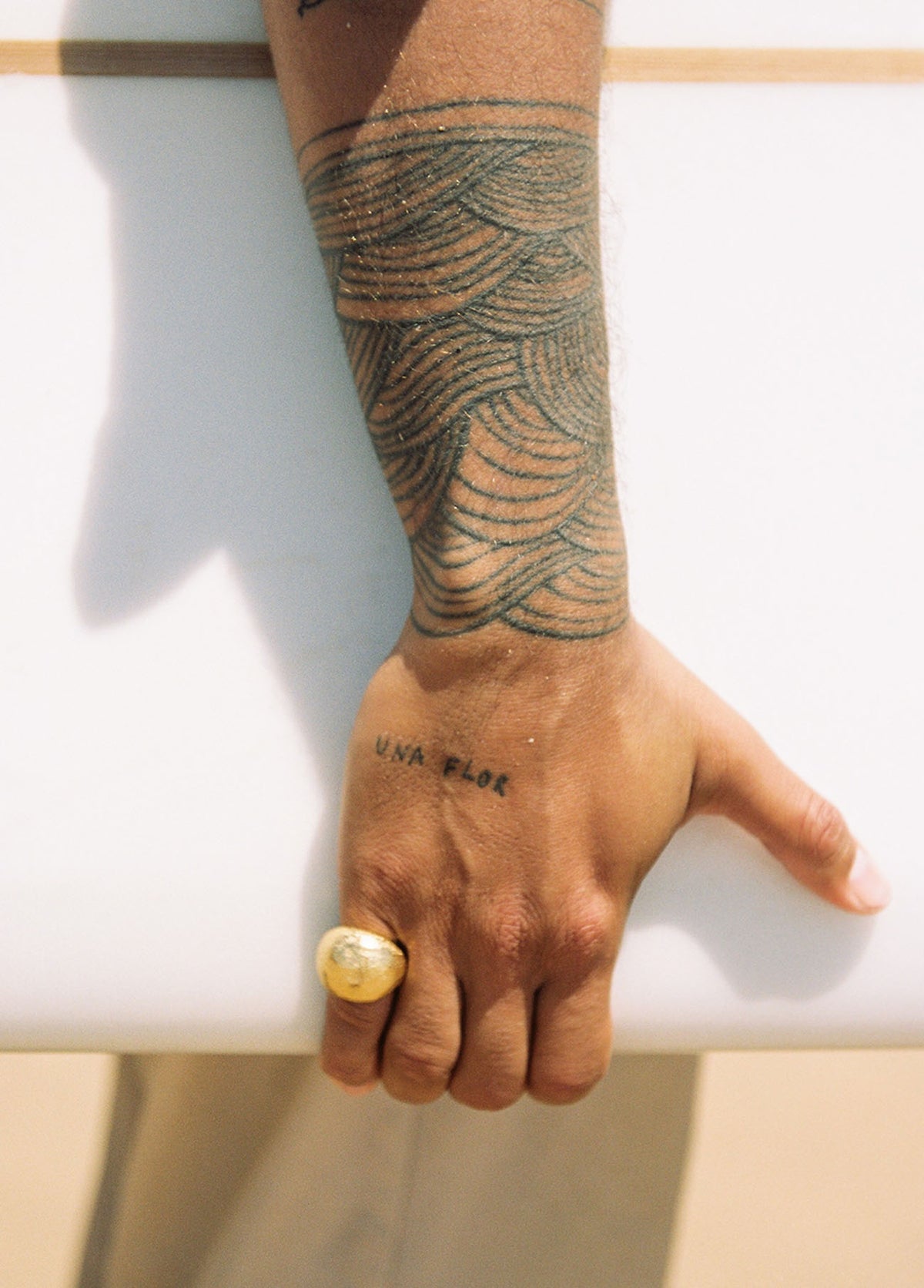  Luna Ring Solid Gold