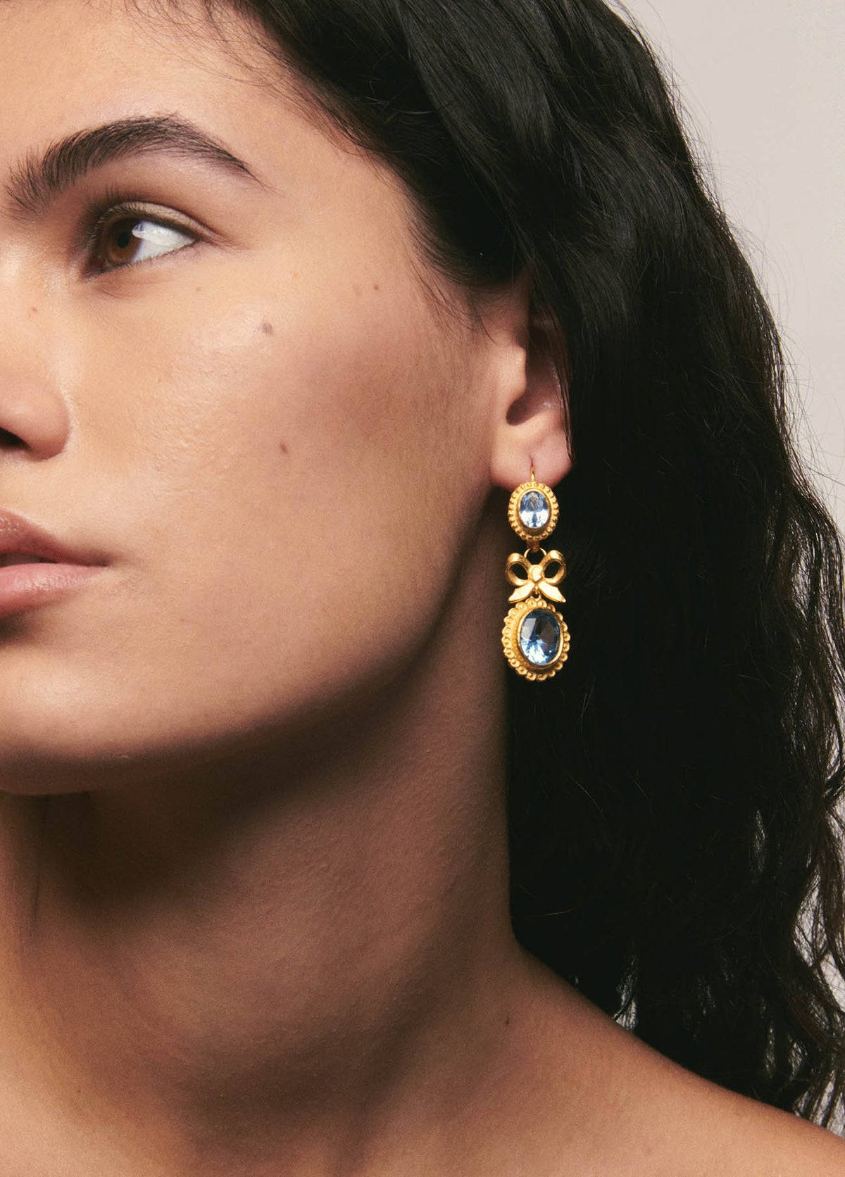 Pendientes Isabelinos Aqua Oro Macizo