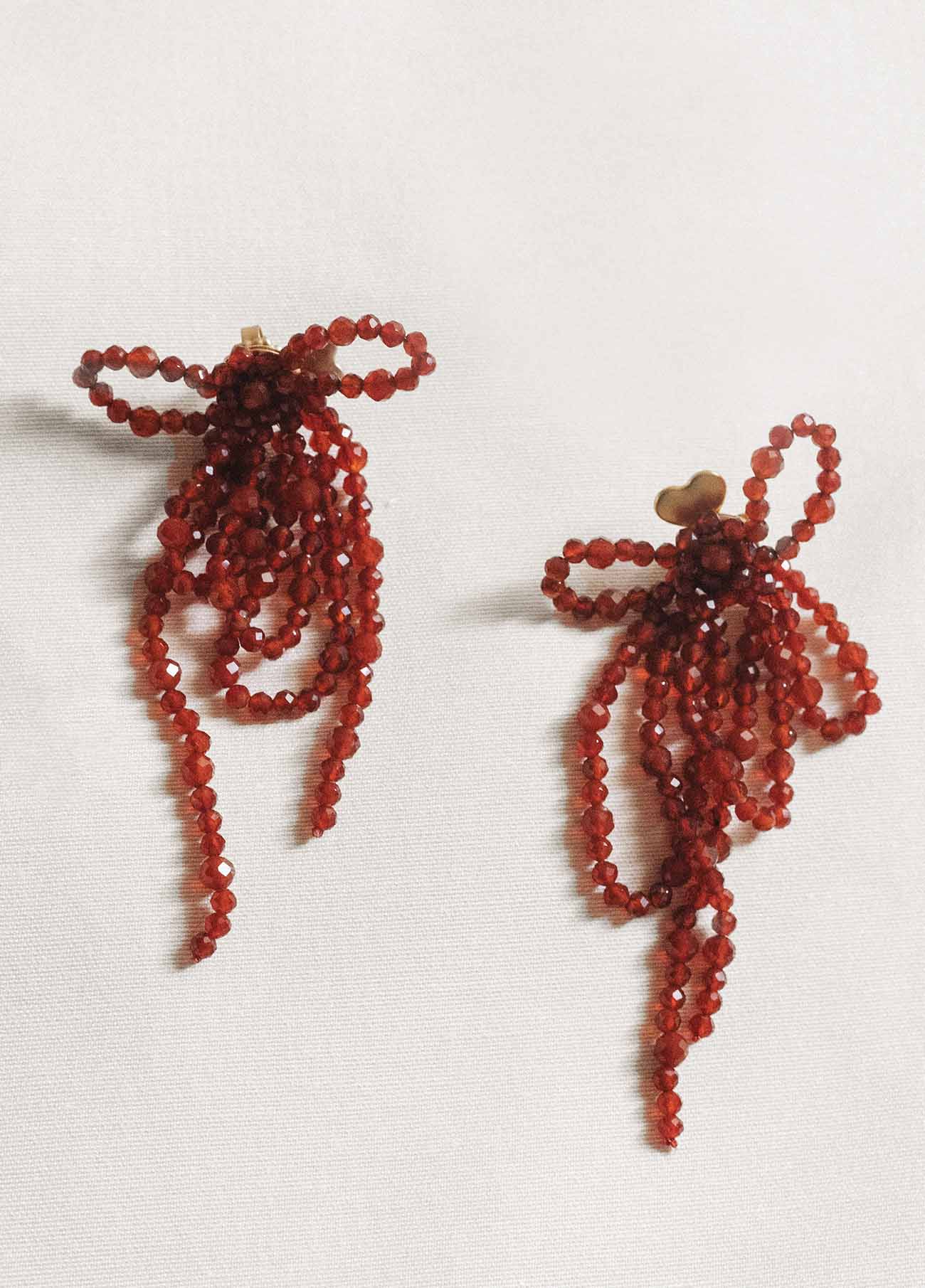 Pendientes Isis Garnet