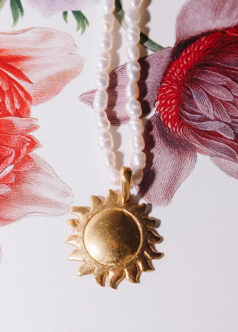 Sole Mio Lolita Pearls Necklace