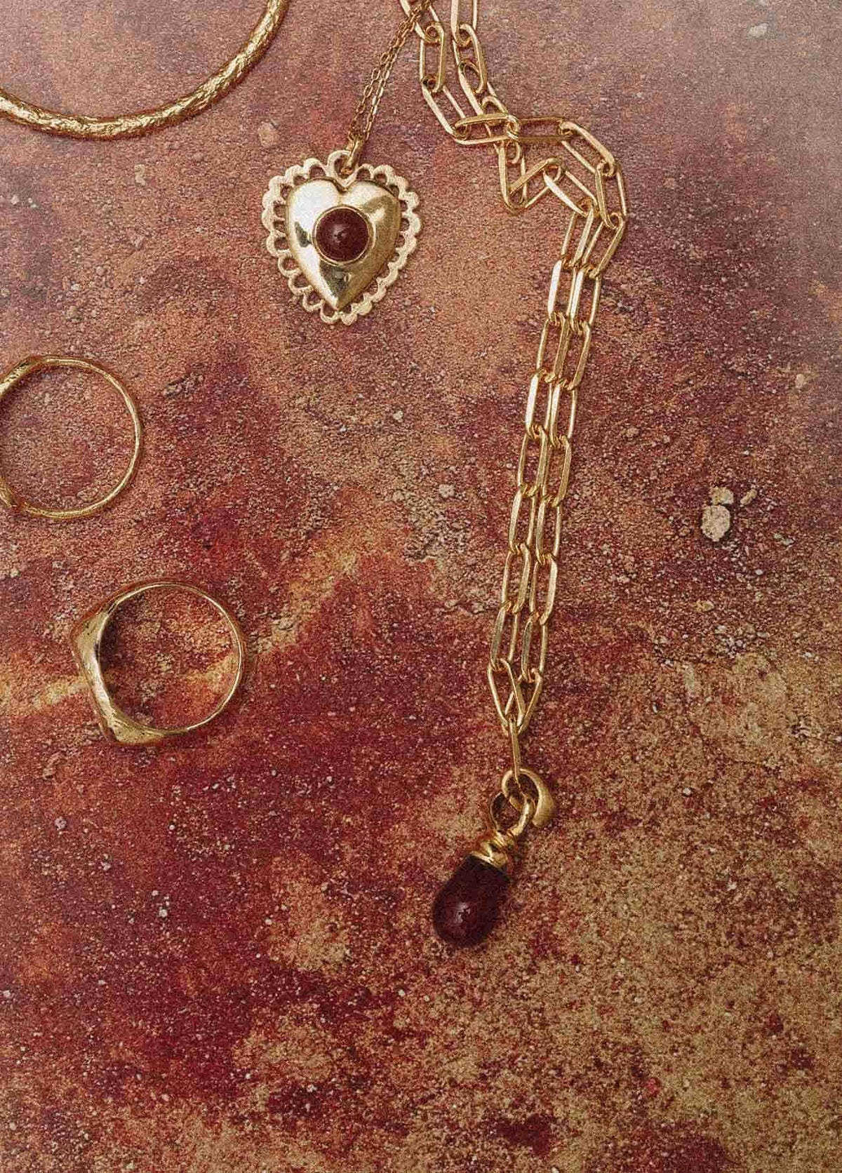 Pequeña Pasion Pendant