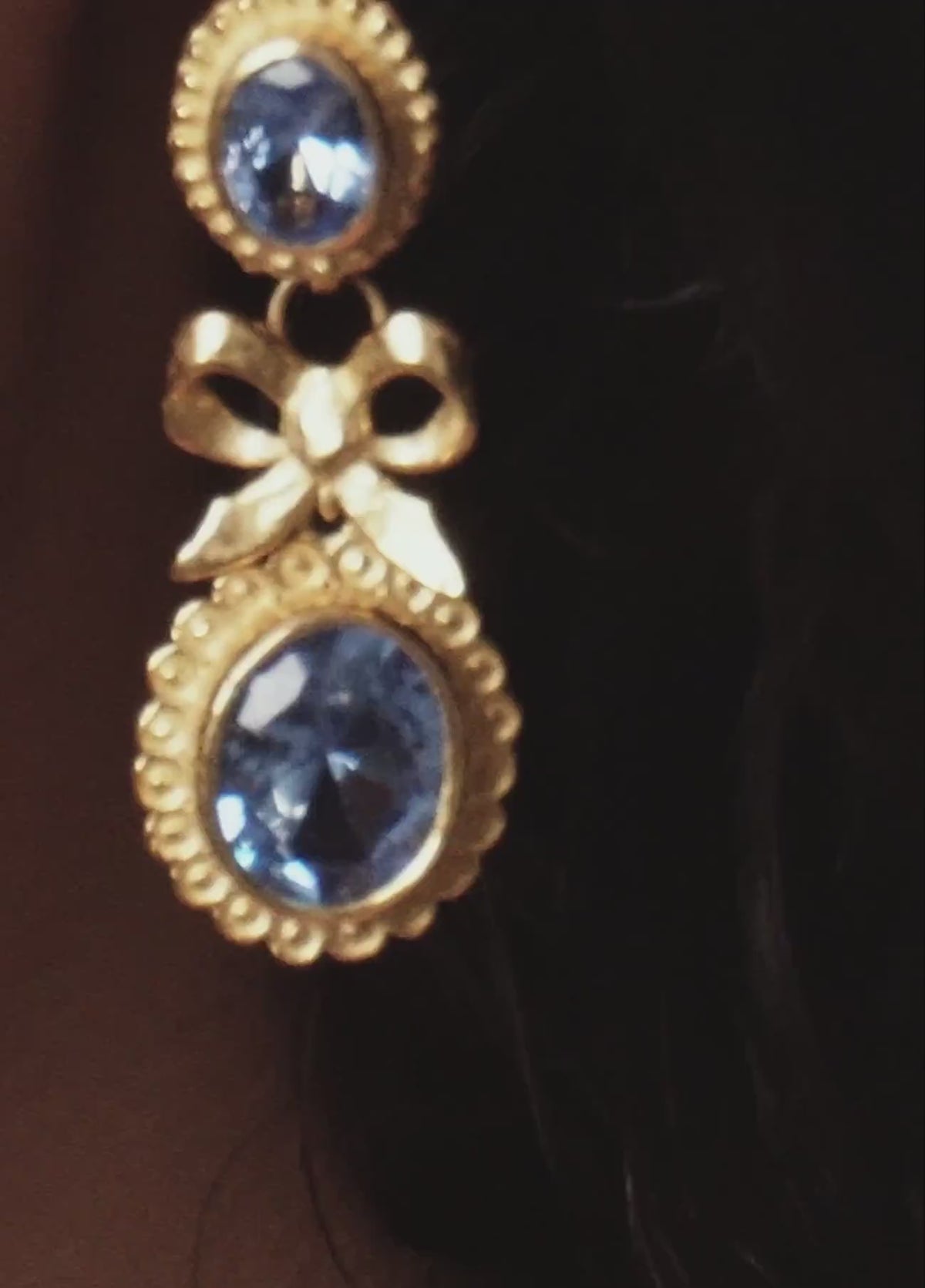 Pendientes Isabelinos Aqua Oro Macizo